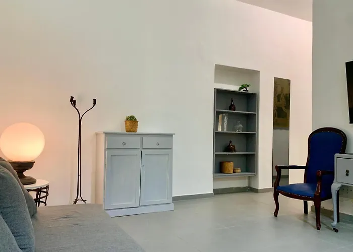 Vatican Apartment 118